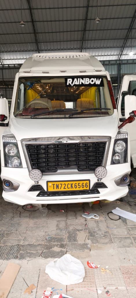 Tempo Traveller (13 seats)